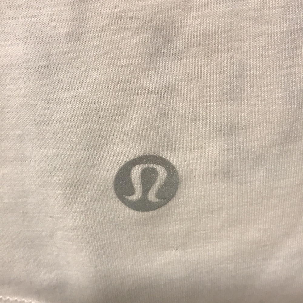 Lululemon tank - Picture 3 of 5